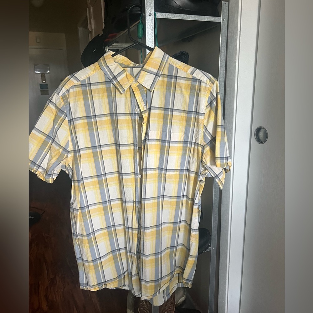 5 Shirts multiple colors for the price of one!